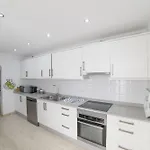 Extraordinary 3 Bedrooms Naraku Spacious فيلة