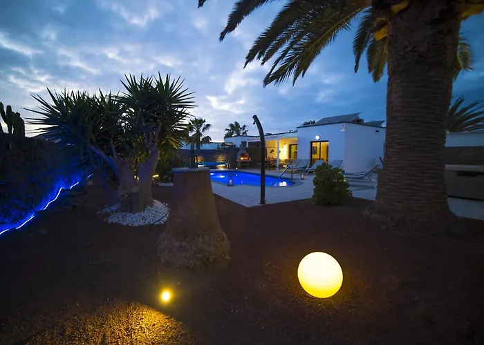 Extraordinary 3 Bedrooms Naraku Spacious *